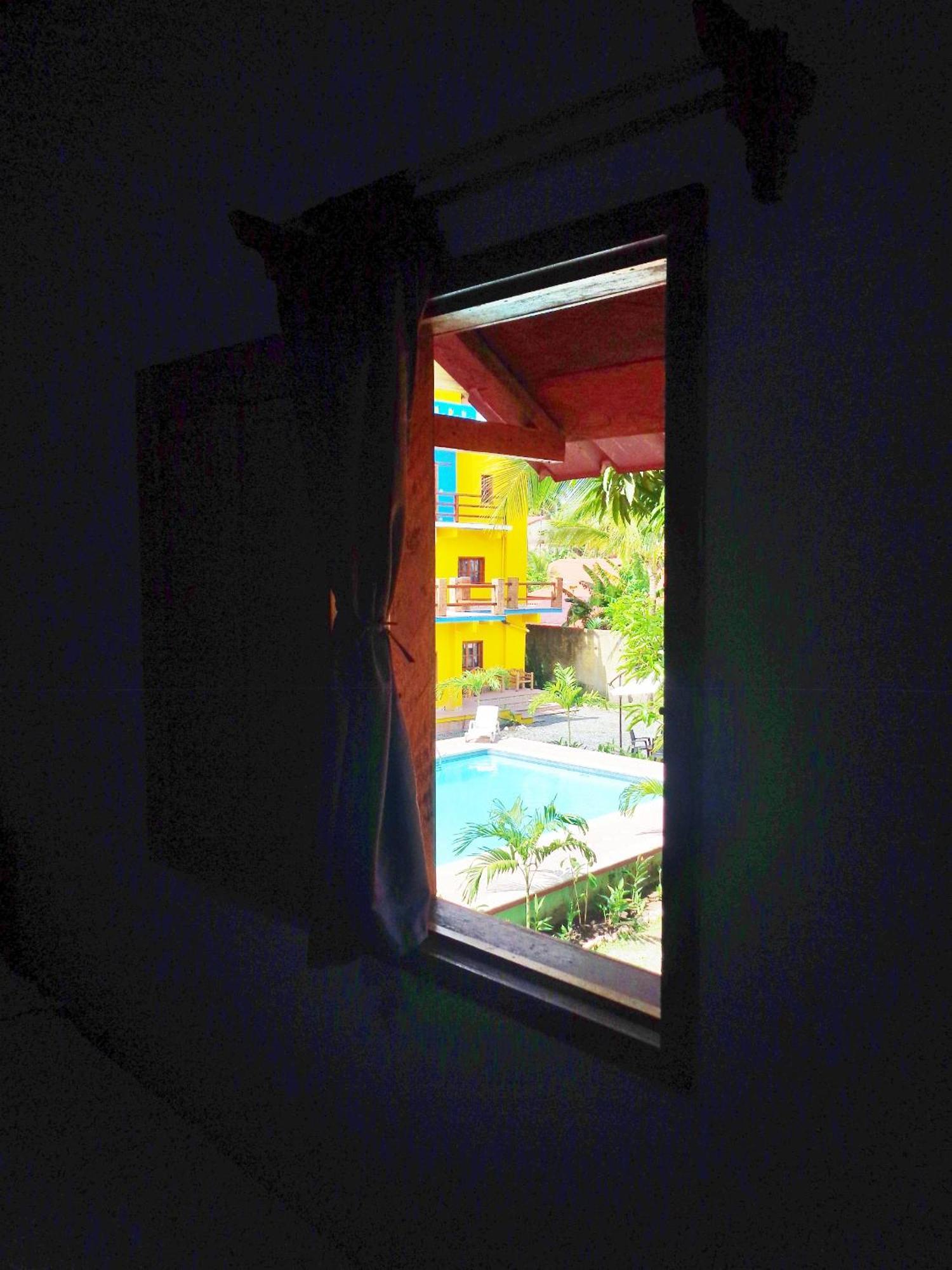 Livingston Resort Hotel Habitación foto